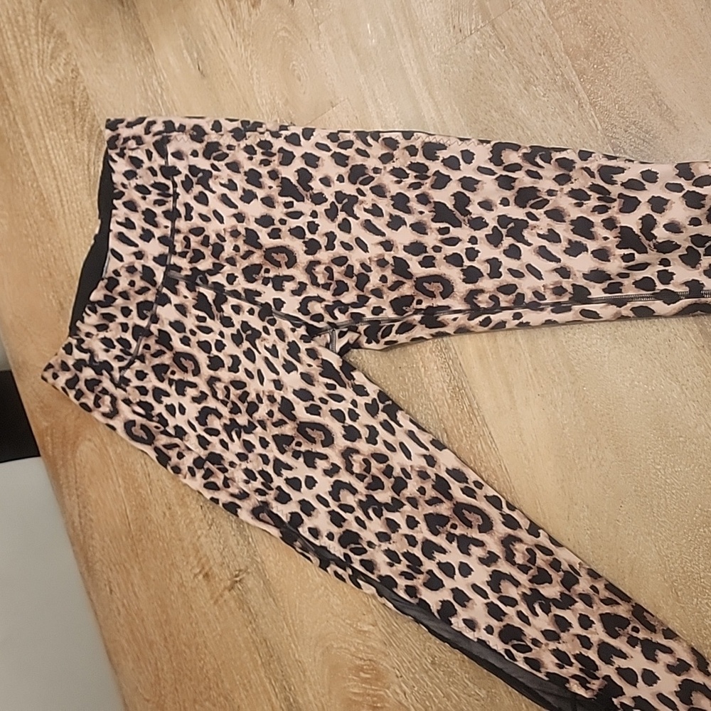 Victoria Secret Sport Cheetah Legfings Size 6